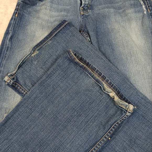 BKE Denim Culture Stretch Flare Leg Jeans Size 29x33.5 Casual Distressed - Picture 12 of 12